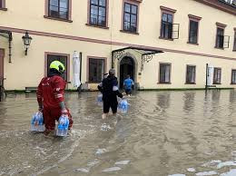 Senioři a povodně - co a jak řešit?